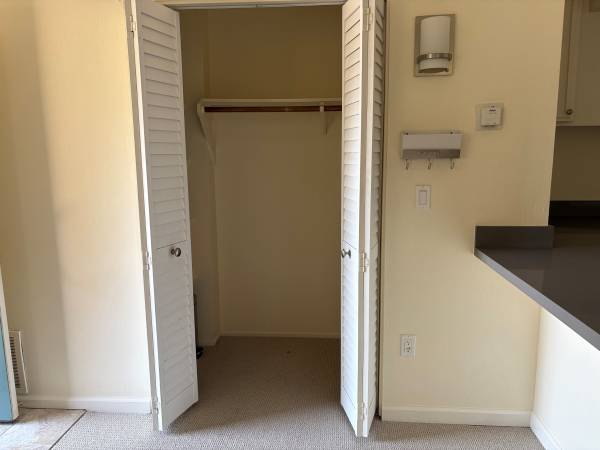$2,500 / 2br - 850ft2 - Desirable upper level 2 bedroom 1 bath 850 sq.ft. Tam Valley apartment (mill valley)63824144503683123