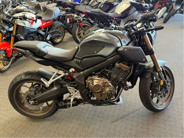 1 2023 Honda CB650R ABS Standard 1