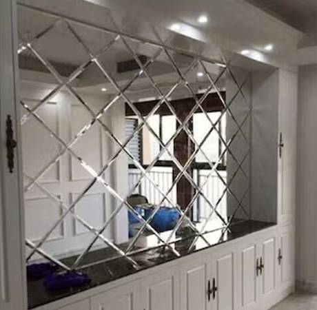 Transform Spaces with Computerised Glass V Groove Solutions 1