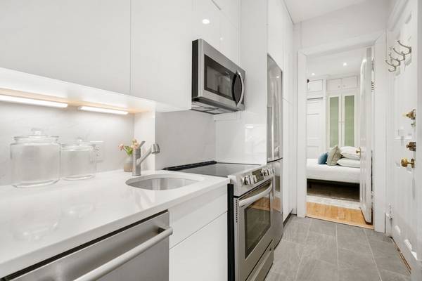 $2,600 / 1br - 480ft2 - Dartmouth St 1 Bed 1 Bath (Boston)63912517439747123