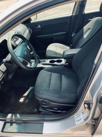 2011 FOR FUSION - $5,200 (Homewood)63622015123587122