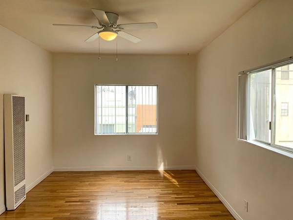 $1,490 / 2br - 975ft2 - Newly Updated 2-Bedroom, 1.5-Bath Apartment (nob hill)63622930915971124