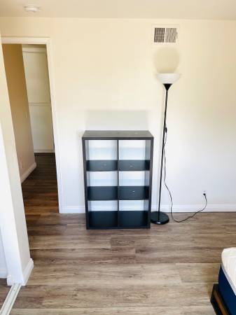 $1,075 / 5br - Furnished Room Rental in Oxnard (Oxnard)63800450322561122