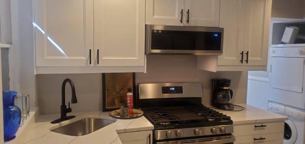 $1,975 / 1br - 675ft2 - All inclusive recently reno'd lower level apartment available Nov 1 (Shaw / Ledroit Park)64040193082627121