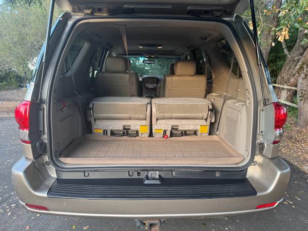 2005 Toyota Sequoia - Well Taken Care of Family Vehicle - $6,000 (sebastopol)63469889129601124