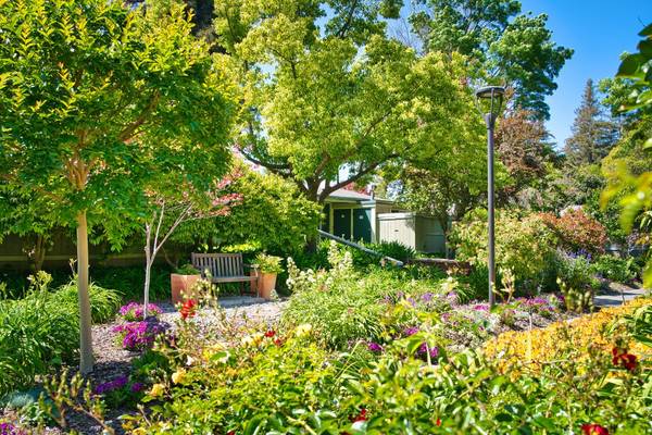 $2,293 / 1br - 648ft2 - Washer & Dryer in Unit, Modern Fitness Center, Walk-in Closets (napa county)63847331411585121