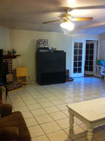 $600 / 5br - 144ft2 - Habitación amueblada estilo hotel cerca de AVC/CSUB (LANCASTER)63857733613443122