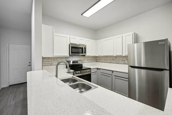 $1,515 / 1hab - 840ft2 - 1dorm 1baño, Melbourne FL, Piscina comunitaria (4714 Crosswind Ct, Melbourne, FL)63823722371585123