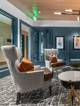 $2,125 / 2br - 1094ft2 - Armarios de almacenamiento disponibles, encimeras de granito con fregadero empotrado (Colorado Springs - Powers Blvd, tiendas y restaurantes)63658129545857121