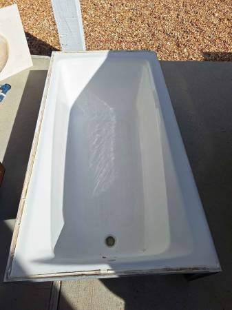 Kohler cast iron bathtub 1