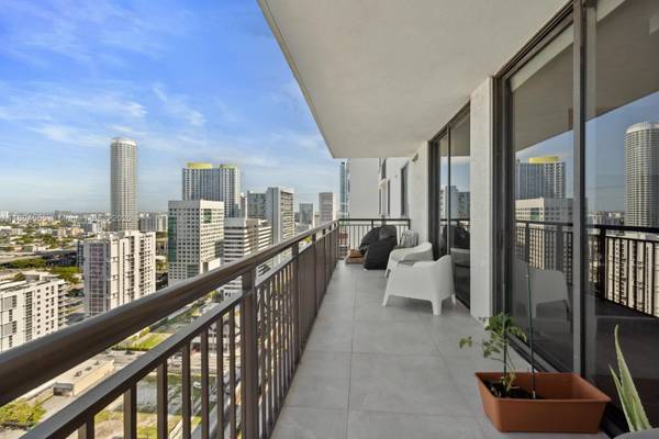 $3,990 / 2br - 819ft2 - Luxury 2bd with Den in Nine Mary Brickell Village (Miami)64051006121986121