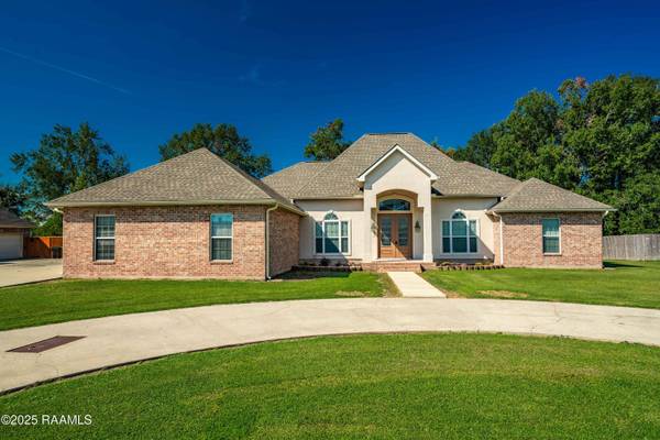 $435,000 / 4br - 2900ft2 - Vida de lujo en su máxima expresión en Bear Creek! (Breaux Bridge)63857516833923120