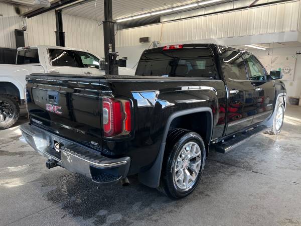 ** 2017 GMC SIERRA 1500 SLT 4X4 CREW CAB 5.8FT SB ** - $13,995 (CAMBRIDGE)63470066871553123