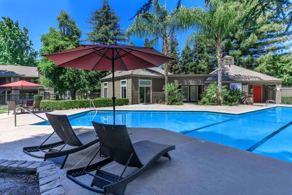 $1,850 / 2br - 905ft2 - A relaxing escape from the hustle of city life!! (Fresno)63873104606979120