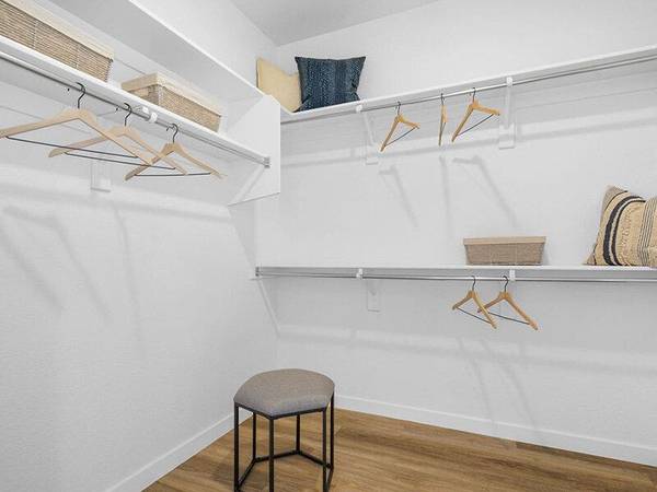$1,399 / 1br - 803ft2 - Smart Home System*, Gas Grills, On-Site Car Care Center, Coffee Bar (Cooley Station)64024826218625121