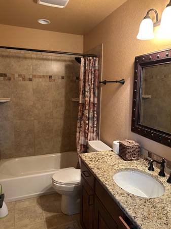 $1,100 / 2br - 900ft2 - NW Colorado Springs Home Share63686691447811122