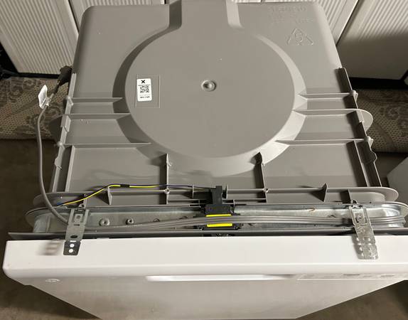 New White GE Dishwasher 24” - $325 (Lodi, Ca.)63471204059009122