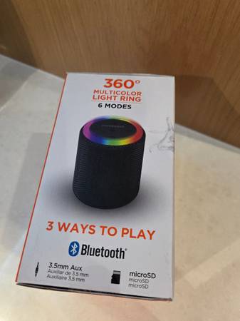 Bluetooth Waterproof LED Speaker (Halo) |BNIB | Black 1