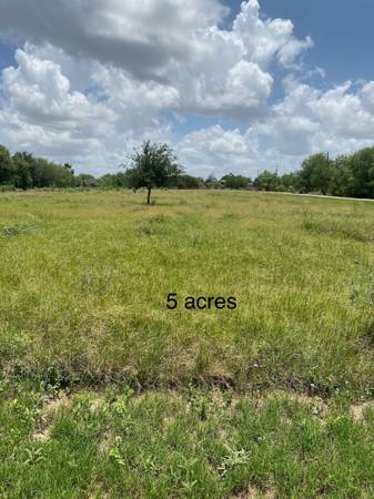 $2,100 / 3br - 2200ft2 - COUNTRY HOME (Weslaco)64198889626370123