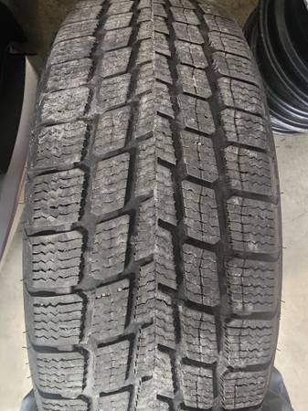 2 - 215 60 R 17 ... Firestone Snow Tires 1