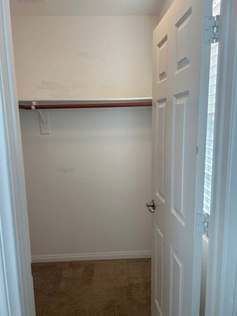 $600 / 1br - Habitación en alquiler $600 (Centennial Hills)63859499818499120