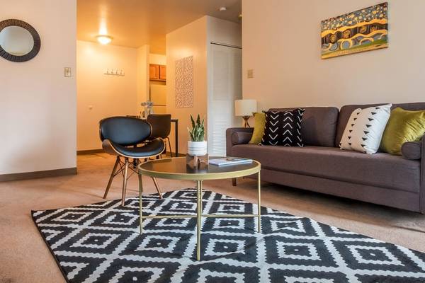 $1,599 / 1br - 1 BD, Central A/C, On-Site Maintenance (111 Fifth Ave, Pittsburgh, PA)64013370037122123