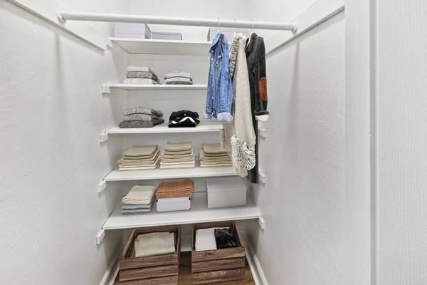 $2,585 / 1br - 639ft2 - FULLY RENOVATED HOME AVAILABLE FOR MOVE IN TODAY! CALL FOR SPECIALS! (san jose east)63847327086465124