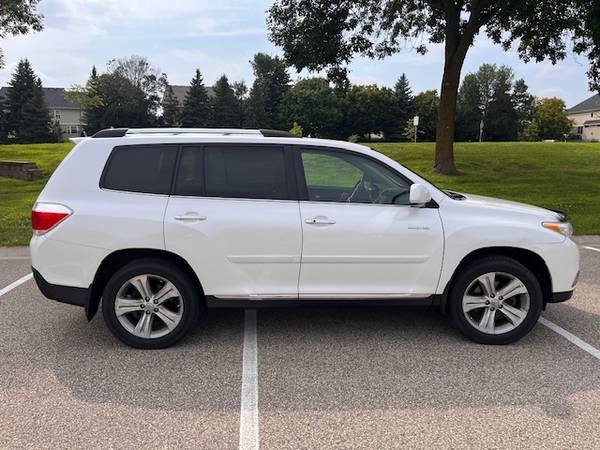 2012 Toyota Highlander Limited - $8,40063470069232897124