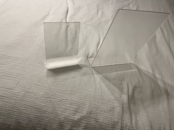 Clear Table Sign Holders 1