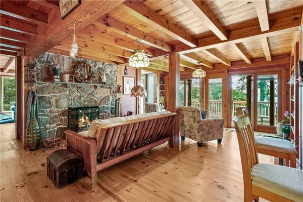 $1,600,000 / 3br - 3067ft2 - Home in Burrillville for Sale (94 S Shore Road)64002829440899123