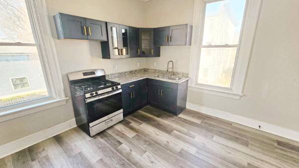 $1795.00 / 3br - 1560ft2 - Don't miss!! Beautifully Remodeled, 3 Bd/2ba Apartment63974468442242120