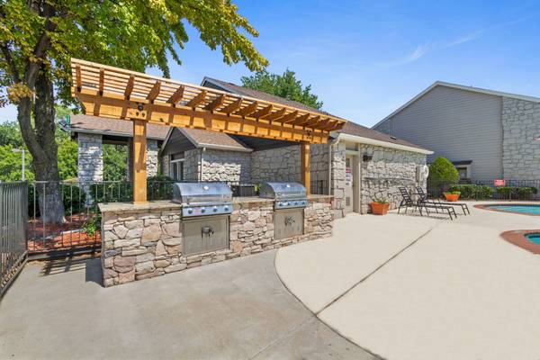 $999 / 1br - 850ft2 - Menos tráfico, más vida. (Tulsa)63982278992002121