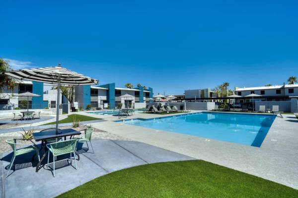 $1,450 / 3br - 1125ft2 - Move-in specials happening nowdon't miss out! (1737 W Missouri Ave Phoenix Az 85015)64024992576897120
