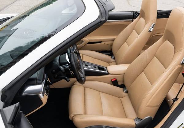 Porsche 911 Carrera S Cabriolet 2013 - $36,00063613934939137123