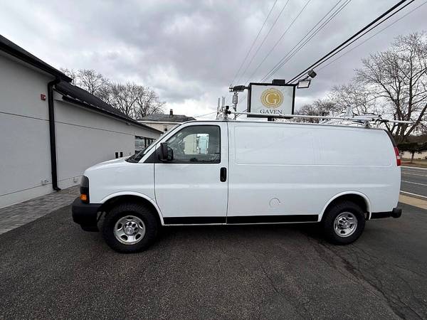 Camioneta de carga Chevrolet Express 2500 de 3 puertas 2019 - $14,985 (Gaven Commercial Truck Center)63654717579779122