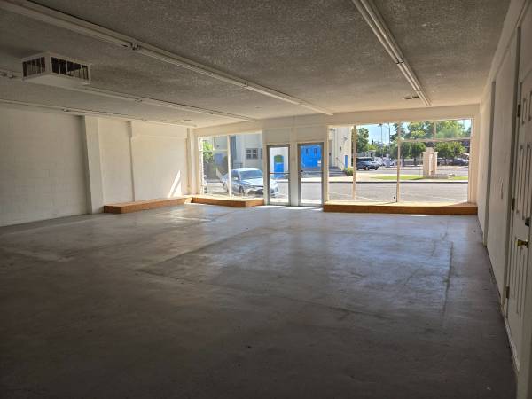 $1,800 / 1800 pies cuadrados - 123 4th St. - Unidad comercial en Turlock (Turlock)63654929995395123