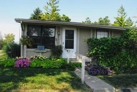 $635 / 288ft2 - Built-in Bookcases, 24-hour Maintenance, Large Closets63974189093763120