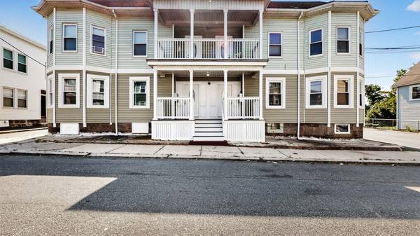 $2,795 / 3br - Salem 3 Bed/1 Bath Renovated Apartment | Downtown Salem63655383546243120