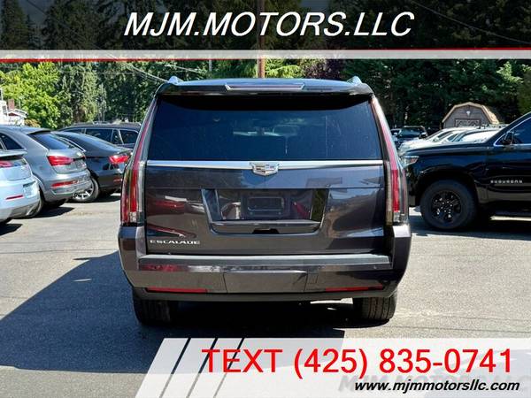 2015 CADILLAC ESCALADE ESV DE LUXE, ESPACIOSO, ELEGANTE Y LISTO PARA TI! - $14,99563473678610691123