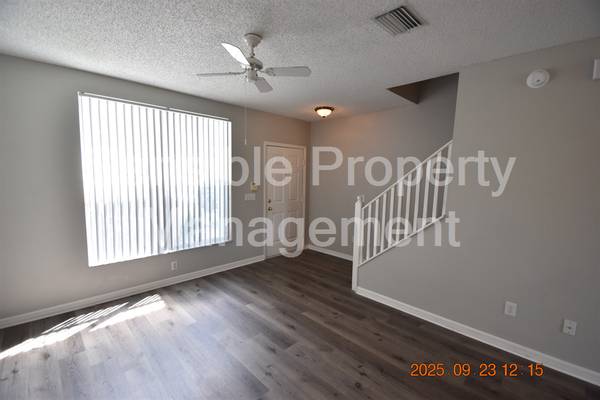 $1,775 / 2br - 1035ft2 - 6536 Osprey Lake Cir ~ Osprey Run, gated, pool, w/d included (Riverview)63991084468099123