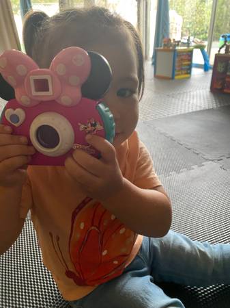 DAY CARE / CCRC / DAYCARE Free Food (Reseda near Tampa and Victory)63148935043585121