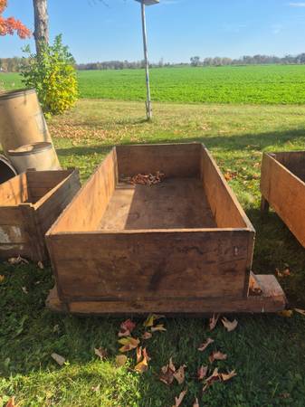 RAISED GARDEN 1