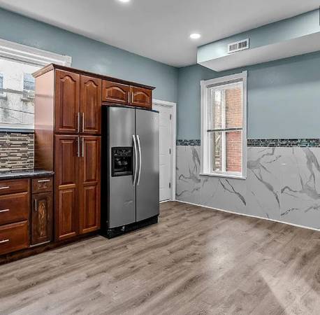 $1,200 / 3br - 1400ft2 - Remodeled 3-Bedroom Home (Philadelphia)64046034851457124
