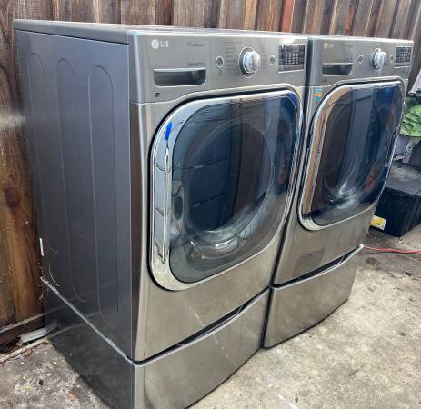 LG Washer and Dryer 1