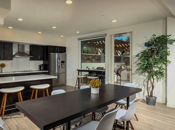 $2,600 / 1br - SAVE $500 | Private Patio - Bocce Ball Court + Smart Home Tech (Vista Village)63701665441539124