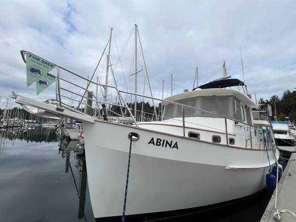 Kadey-Krogen 39, distance voyages and an amazing live-aboard! 1