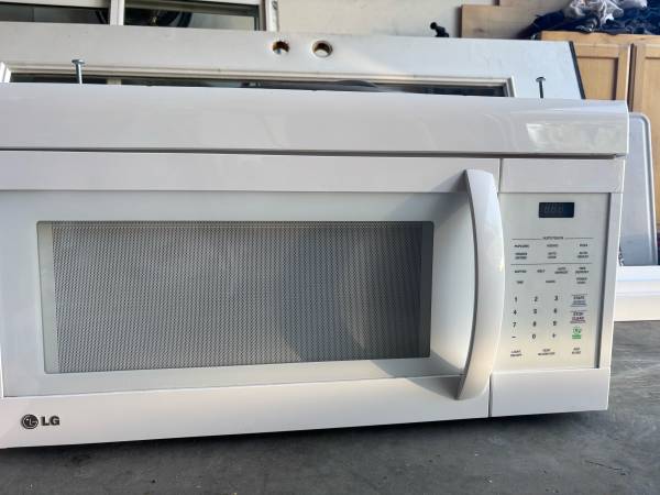 LG microwave - $150 (Wenatchee)63441524429059120