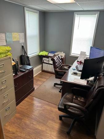 $1,200 / 700ft2 - Nice Office Space Or Retail Store Space (Alexandria Bay)63935322725122122