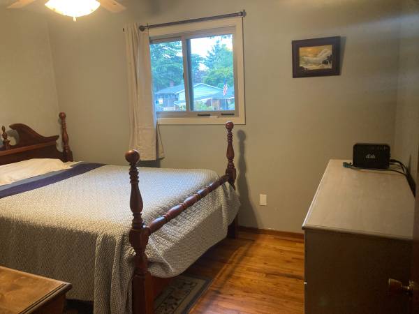 $850 / 4br - 144ft2 - Furnished room in beautiful home - Available 9/15 (NE Portland - West Gresham area)63831681427201120