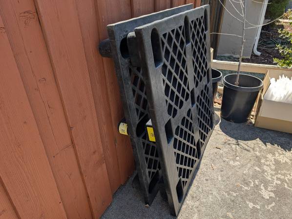 FREE - 2 large commercial pallets 1